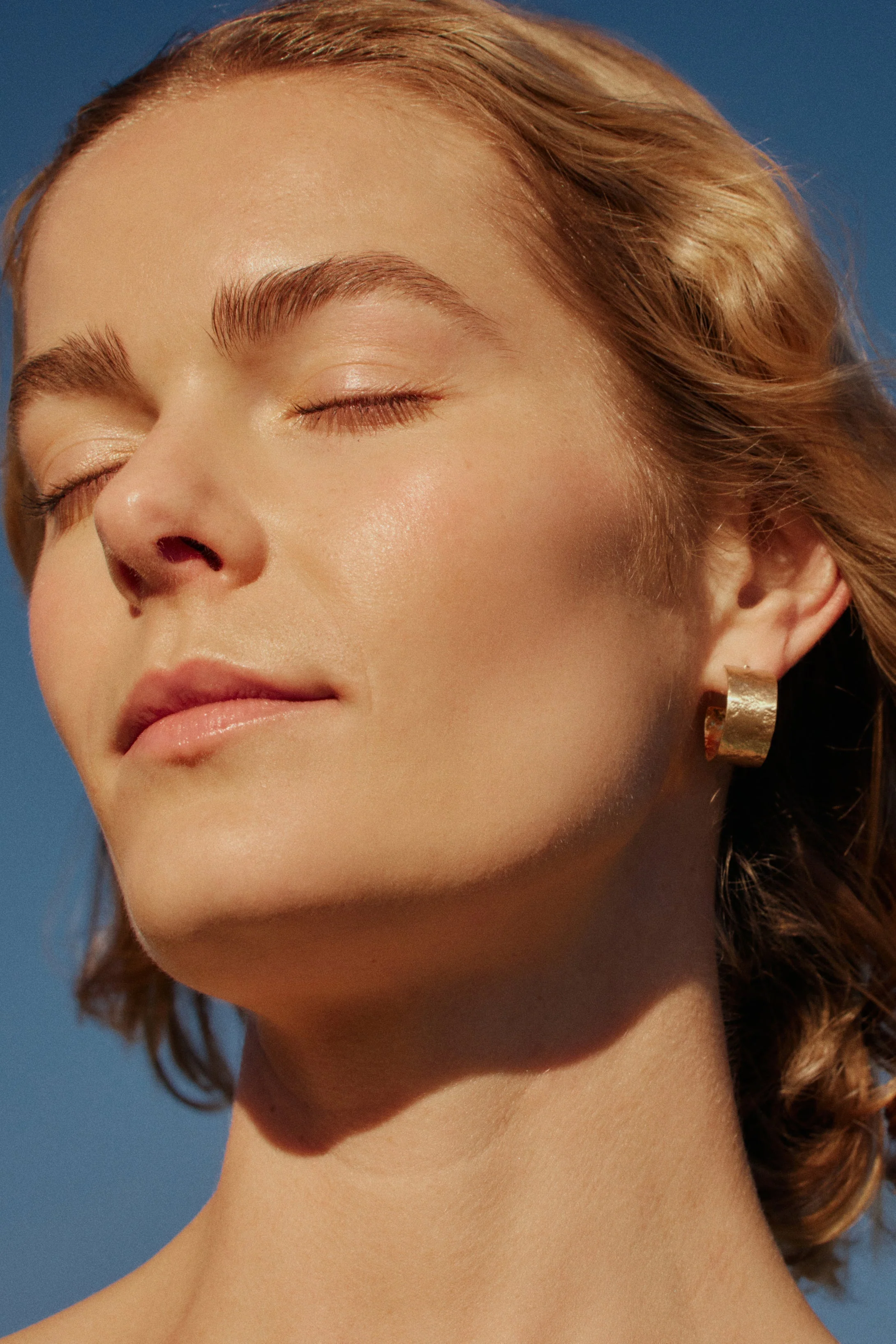 Gild Hoop Earring - Image 7