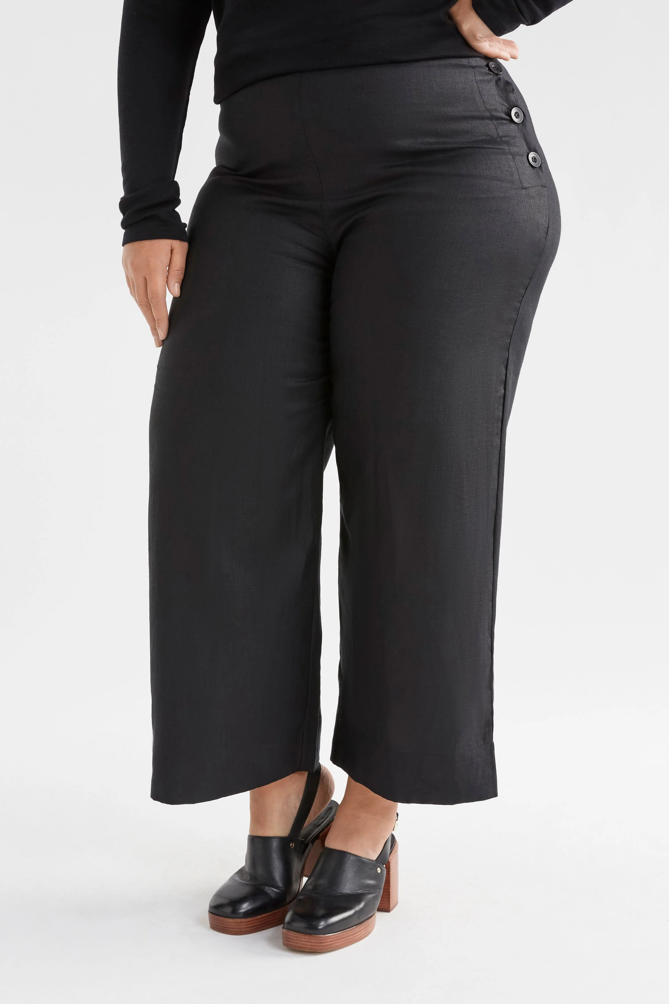 Hersom Linen Pant - Image 17
