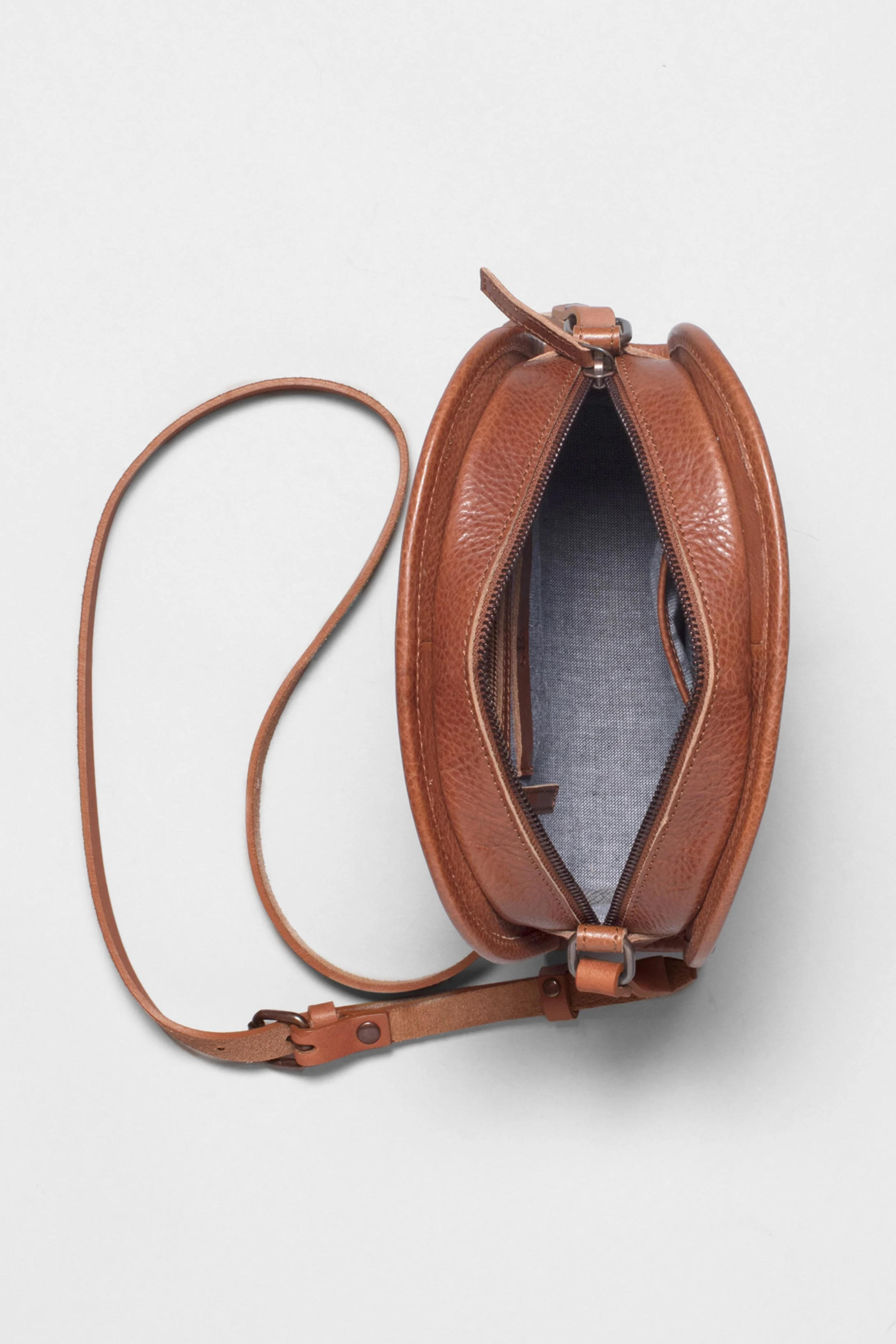 Kurva Messenger Bag - Image 6