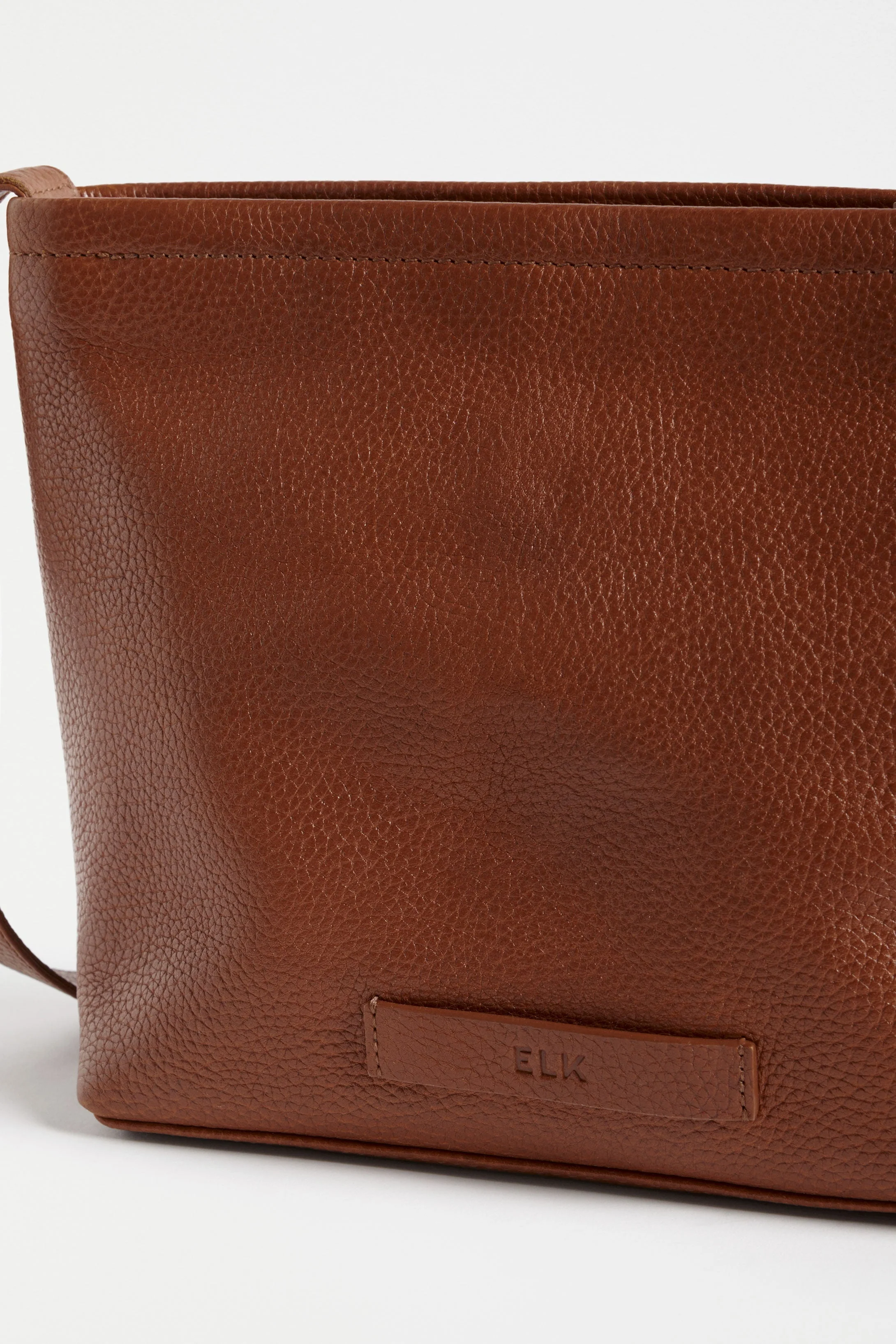 Lomi Crossbody Bag - Image 11
