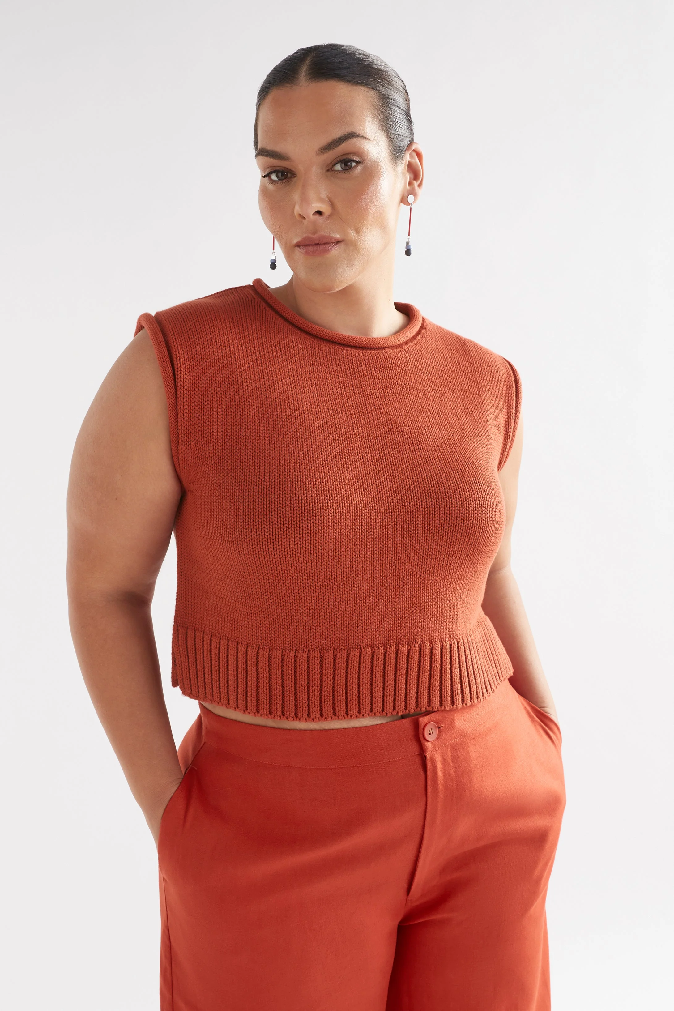 Lunel Knit Vest - Image 11