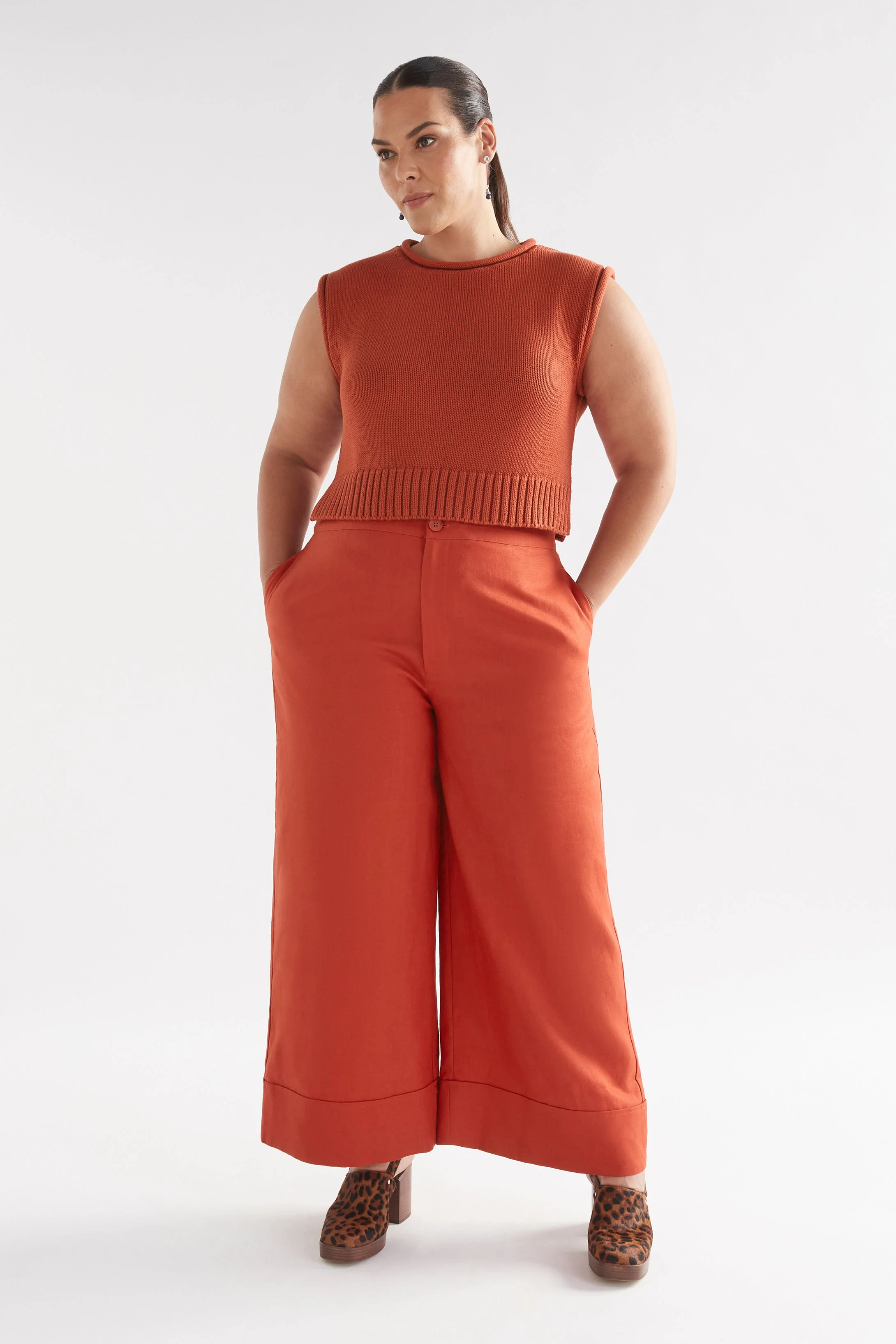 Lunel Knit Vest - Image 12