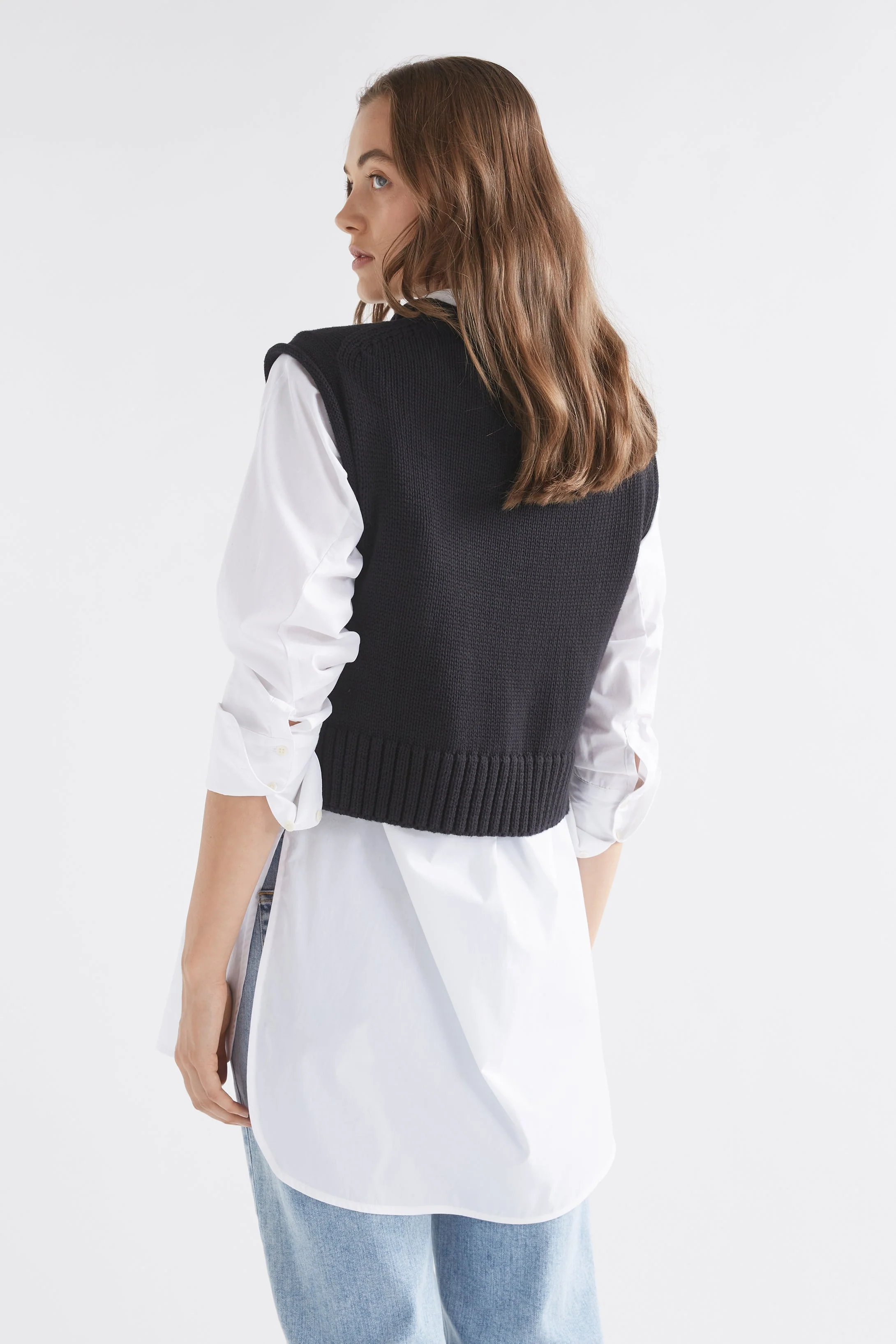 Lunel Knit Vest - Image 17
