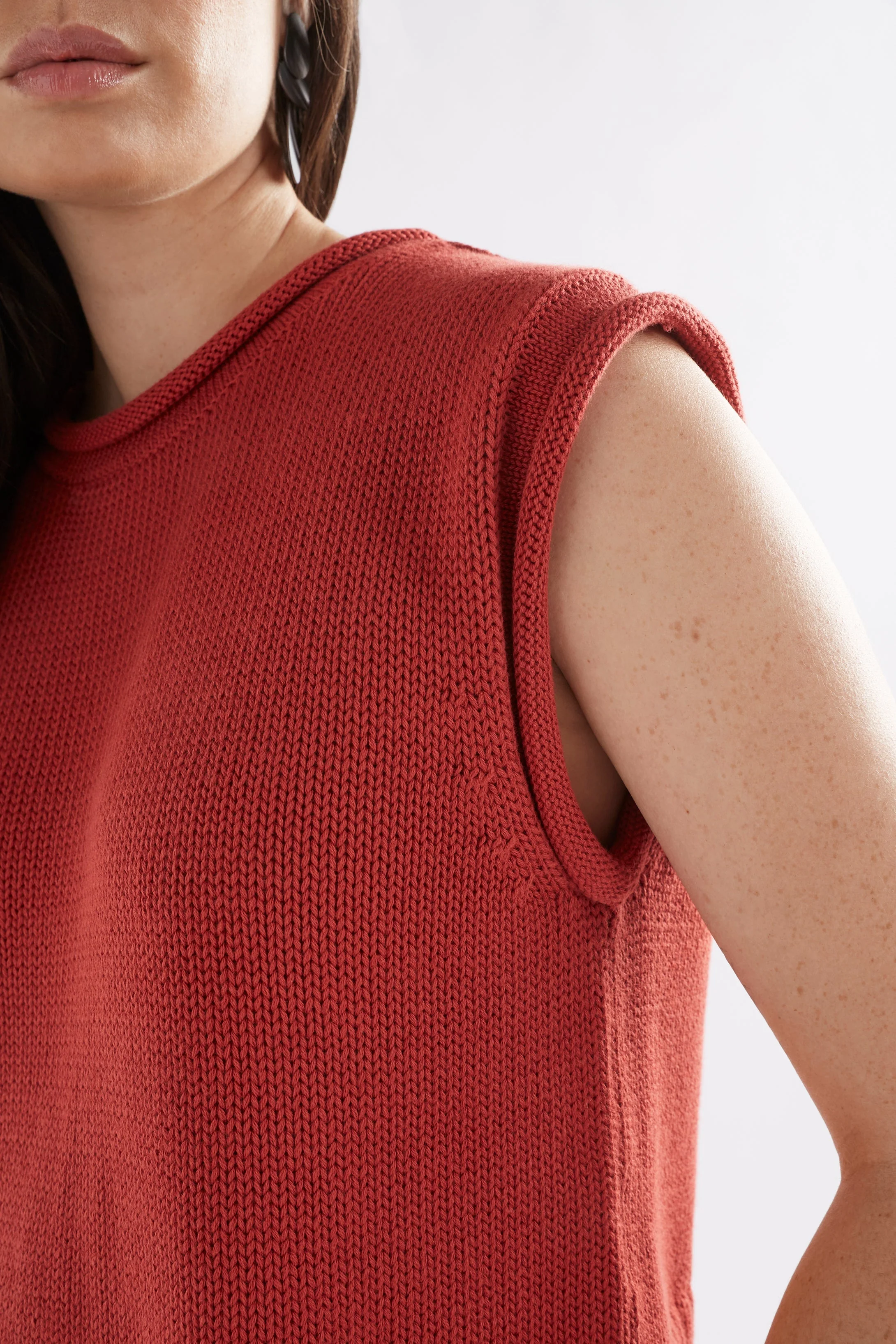 Lunel Knit Vest - Image 8