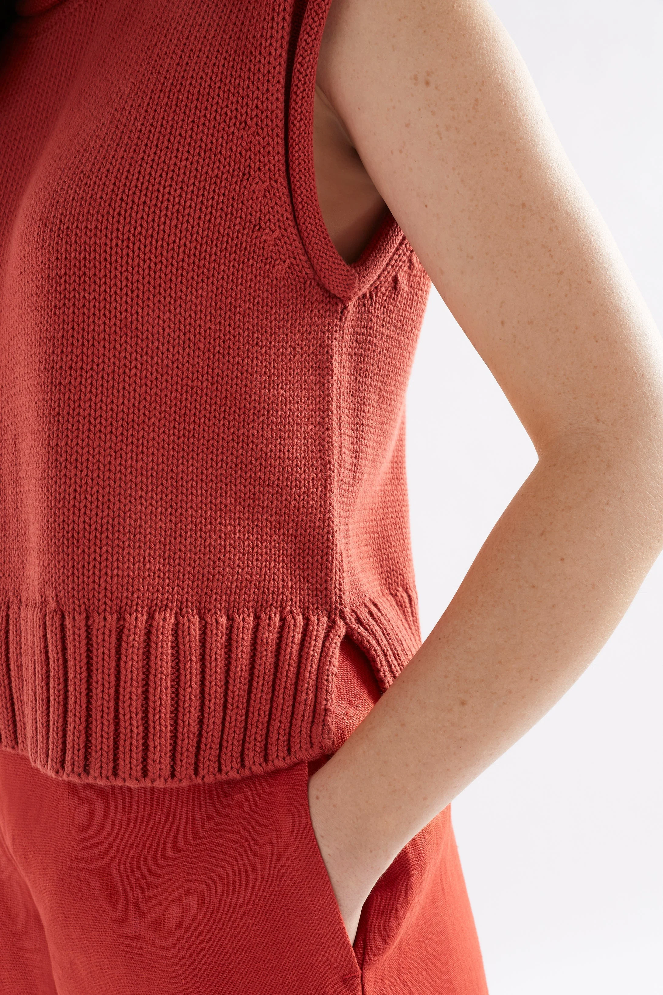 Lunel Knit Vest - Image 9