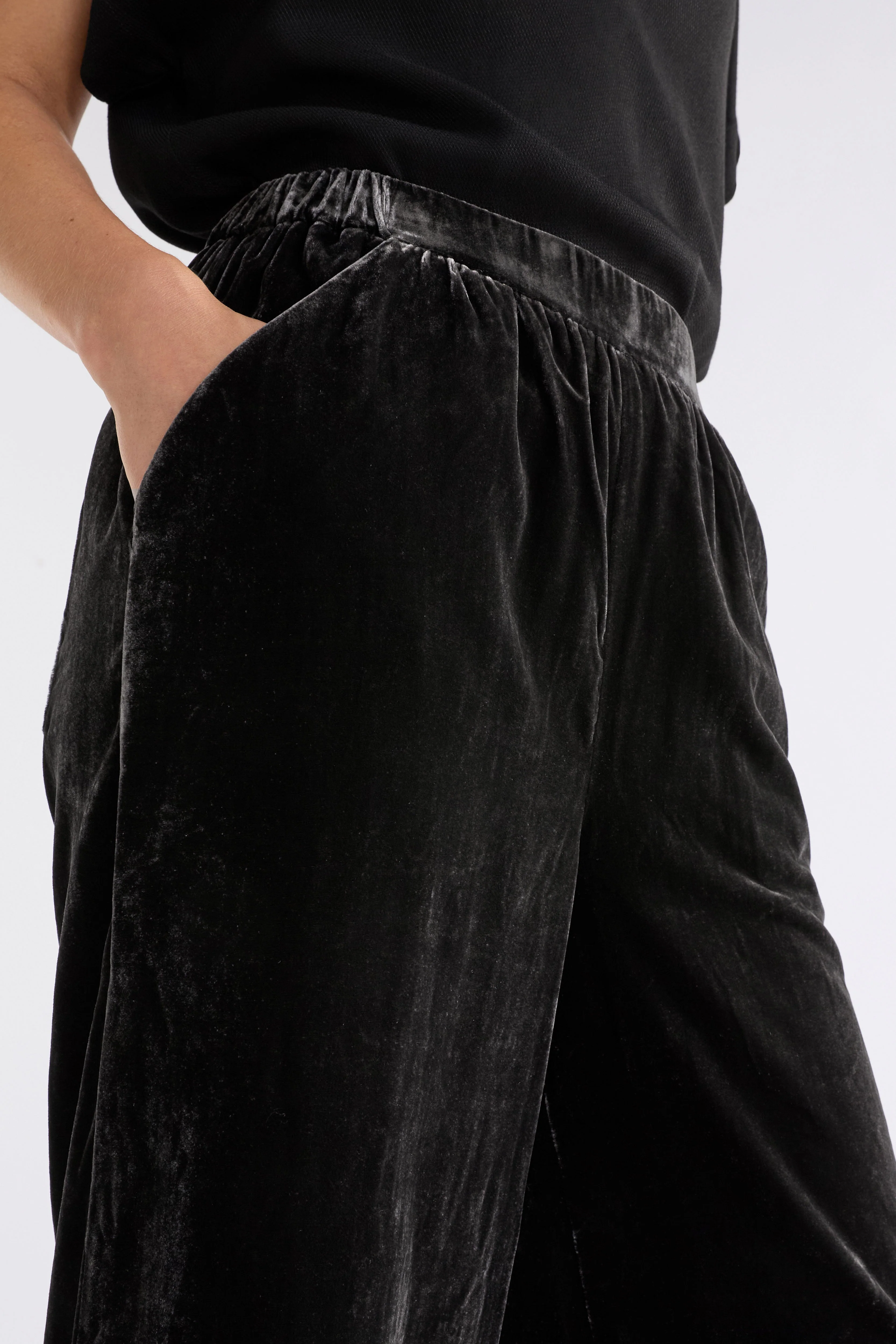 Metti Velvet Pant - Image 3