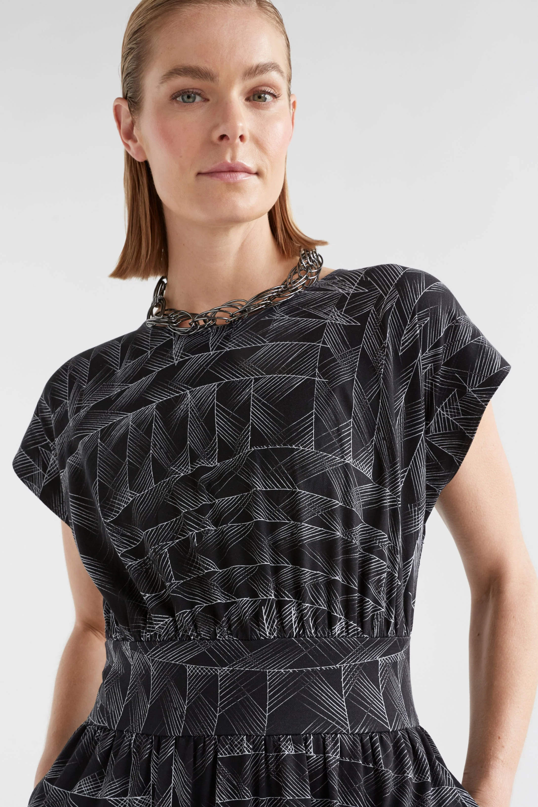 Rei Short Necklace - Image 5