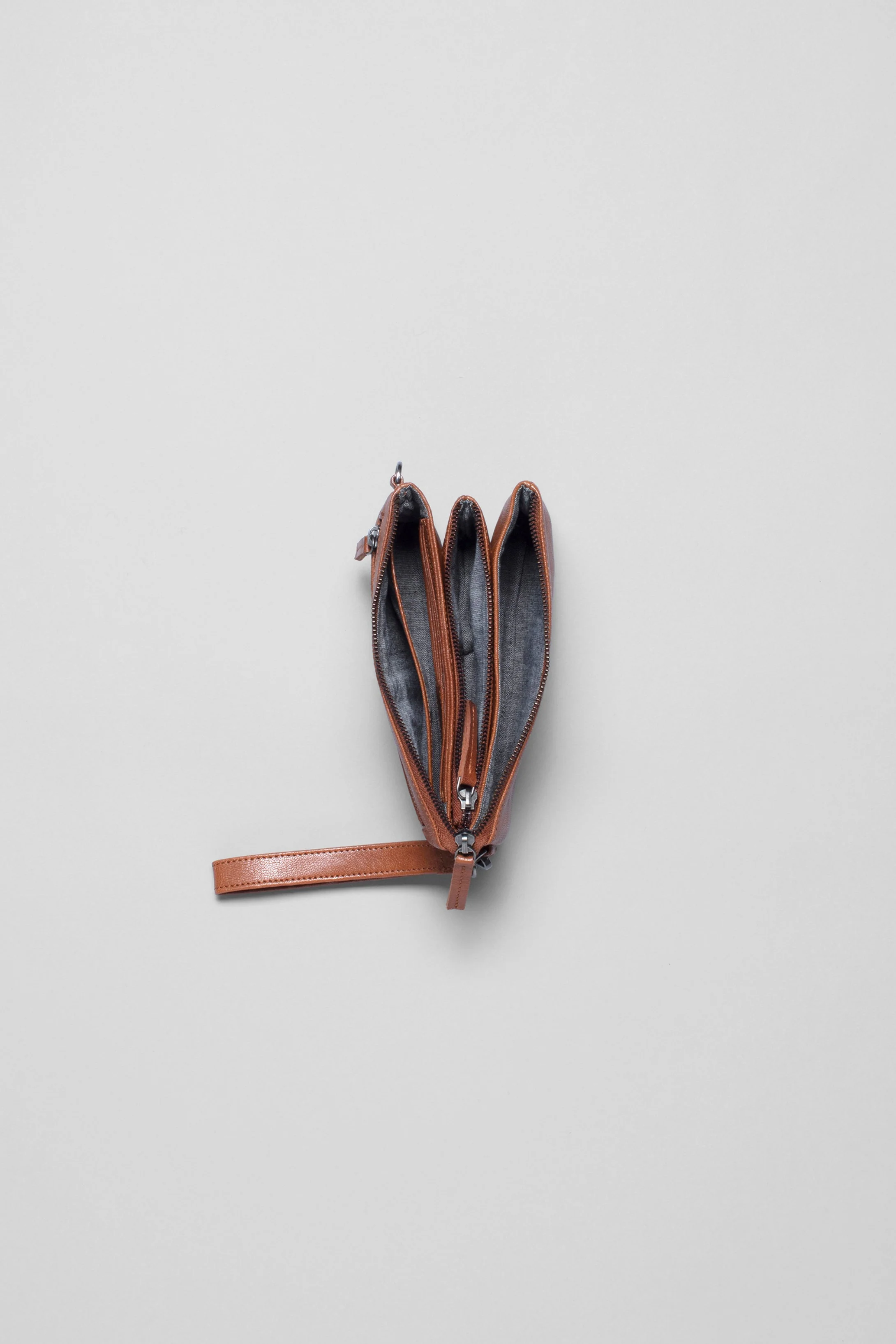 Triple City Leather Bag - Image 7