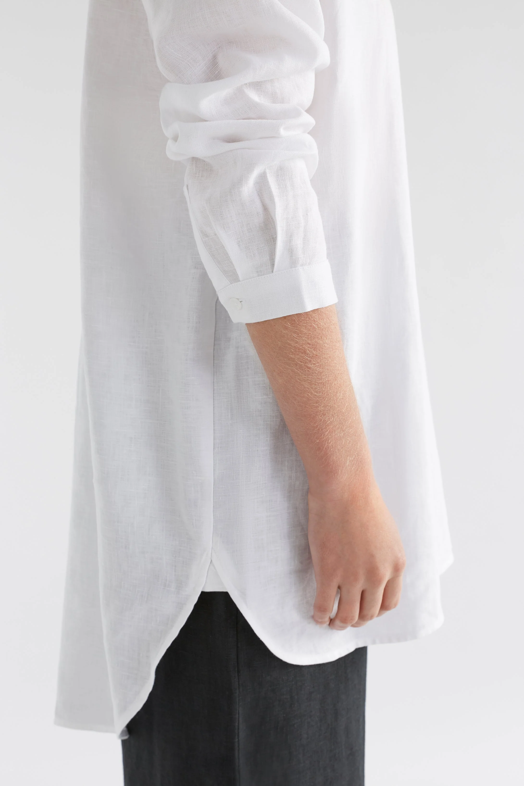 Yenna Linen Shirt - Image 8